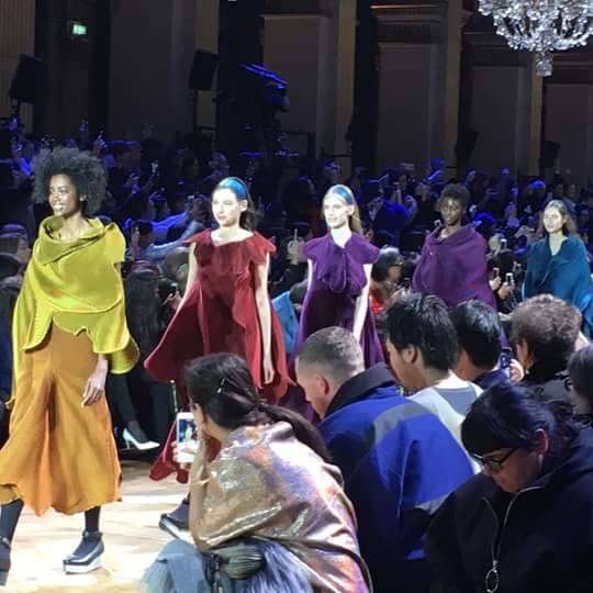 issey-miyake-runway-rivista-settimana-della-moda-di-parigi-pfw