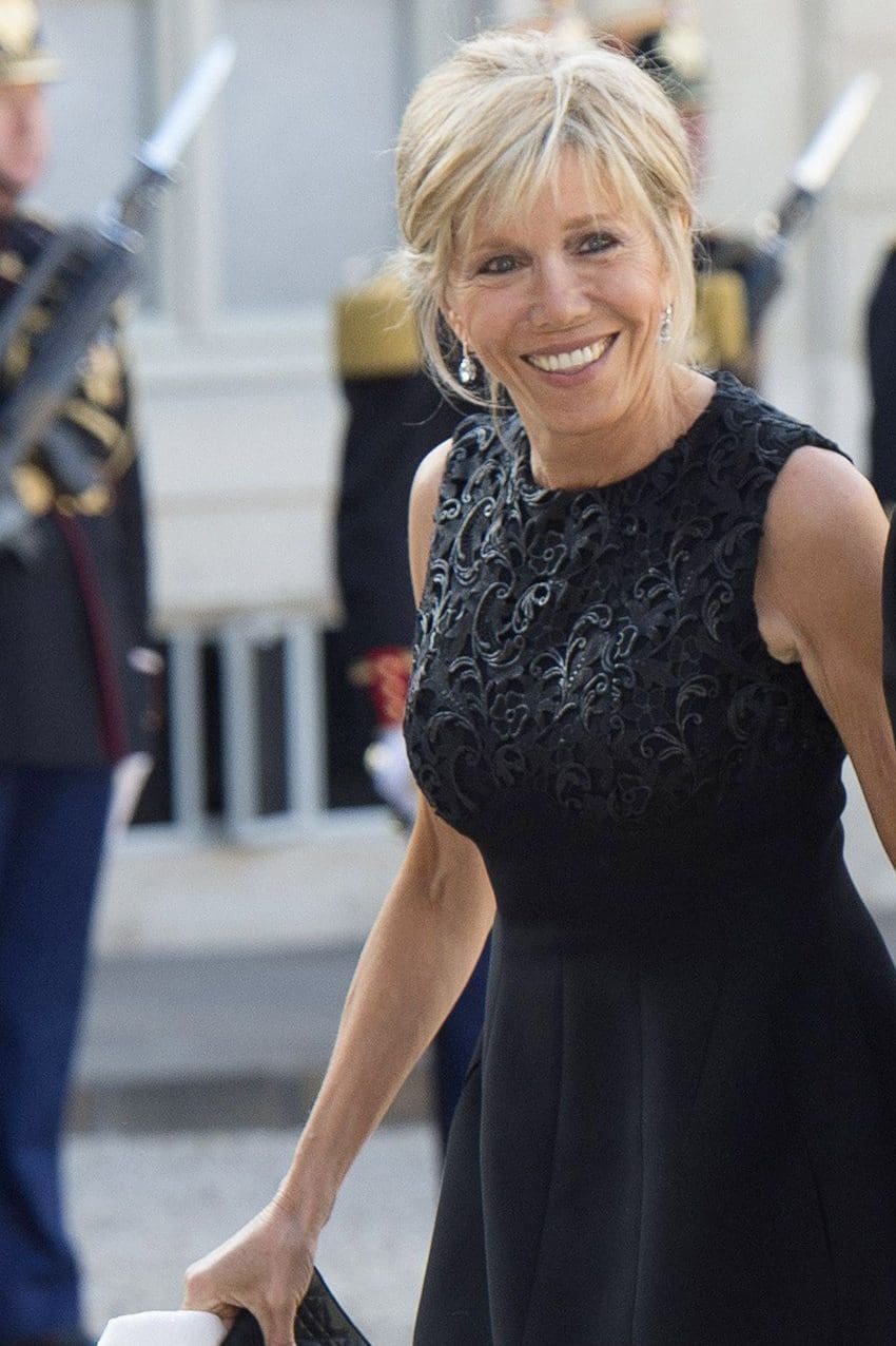 Brigitte Macron Primeira Dama da Moda da França por Runway revista