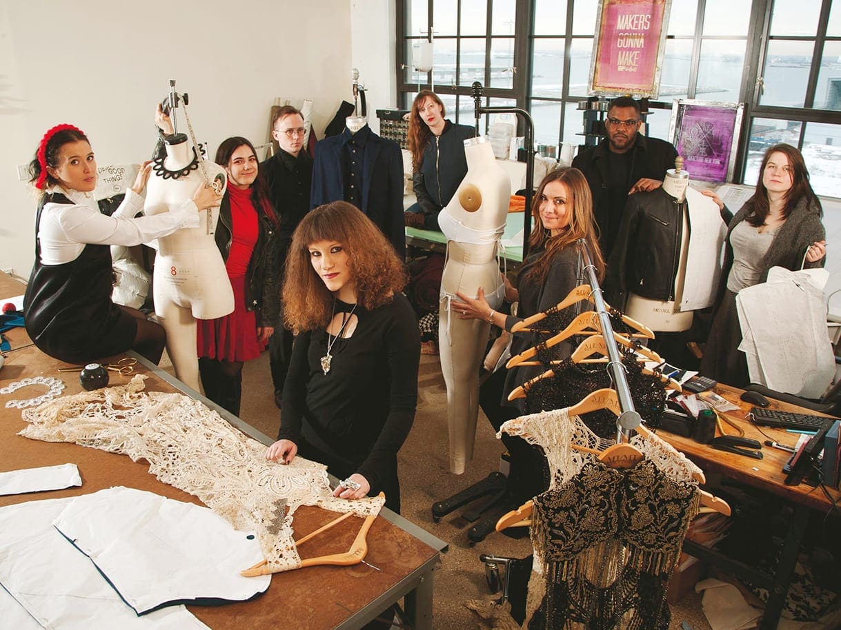 Federazioni di moda a Parigi, Milano, New York e Londra di Runway Magazine Federazioni di moda a Parigi, Milano, New York e Londra di Runway Magazine