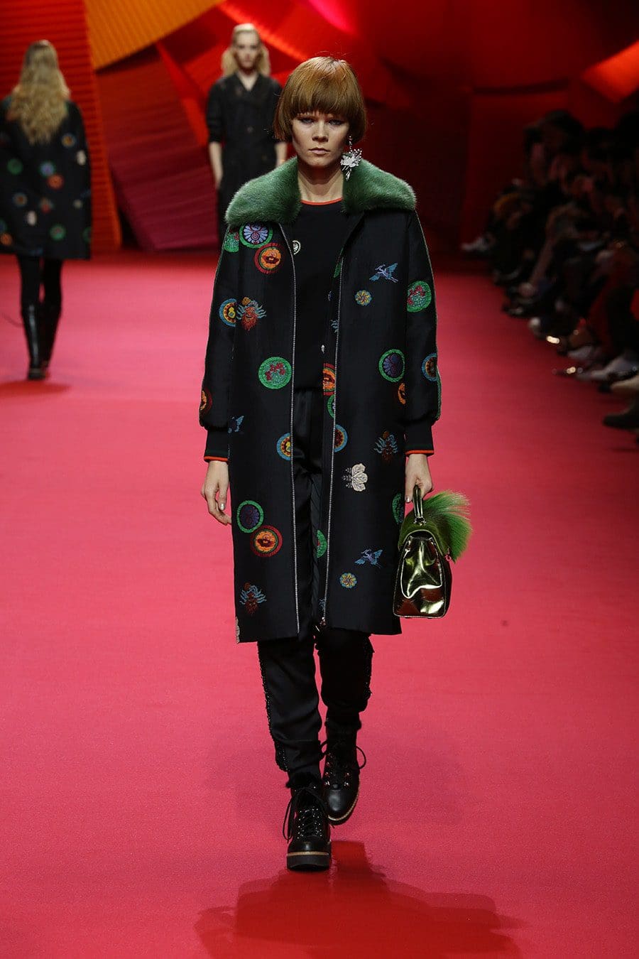 Shiatzy_chen_fall_winter_2017_2018_Paris_Fashion_Week_Runway_Magazine Shiatzy Chen Fall Winter 2017-2018