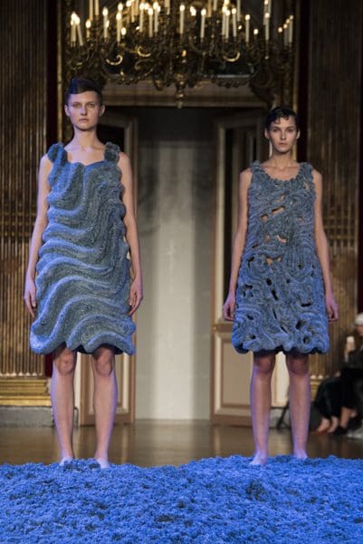 anrealage_fall_Winter_2017_2018_Paris_Fashion_Week_Runway_マガジン