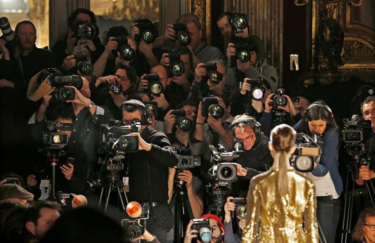Federazioni di moda a Parigi, Milano, New York e Londra di Runway Magazine Federazioni di moda a Parigi, Milano, New York e Londra di Runway Magazine
