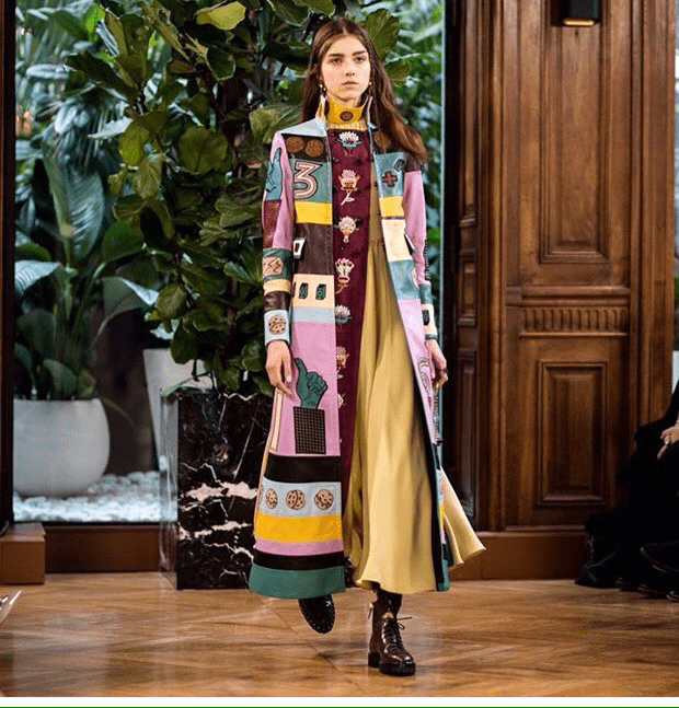 MaisonVALENTINO2017-2018年秋冬パリファッションウィーク Runway 雑誌 MaisonVALENTINO2017-2018年秋冬パリファッションウィーク Runway 雑誌