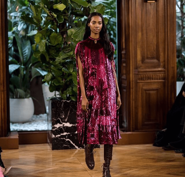 MaisonVALENTINO2017-2018年秋冬パリファッションウィーク Runway 雑誌 MaisonVALENTINO2017-2018年秋冬パリファッションウィーク Runway 雑誌