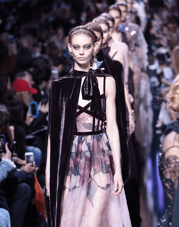 Elie Saab Fall Winter 2017-2018 Paris fashion week by Runway Magazine Elie Saab Fall Winter 2017-2018 Paris fashion week by Runway Magazine