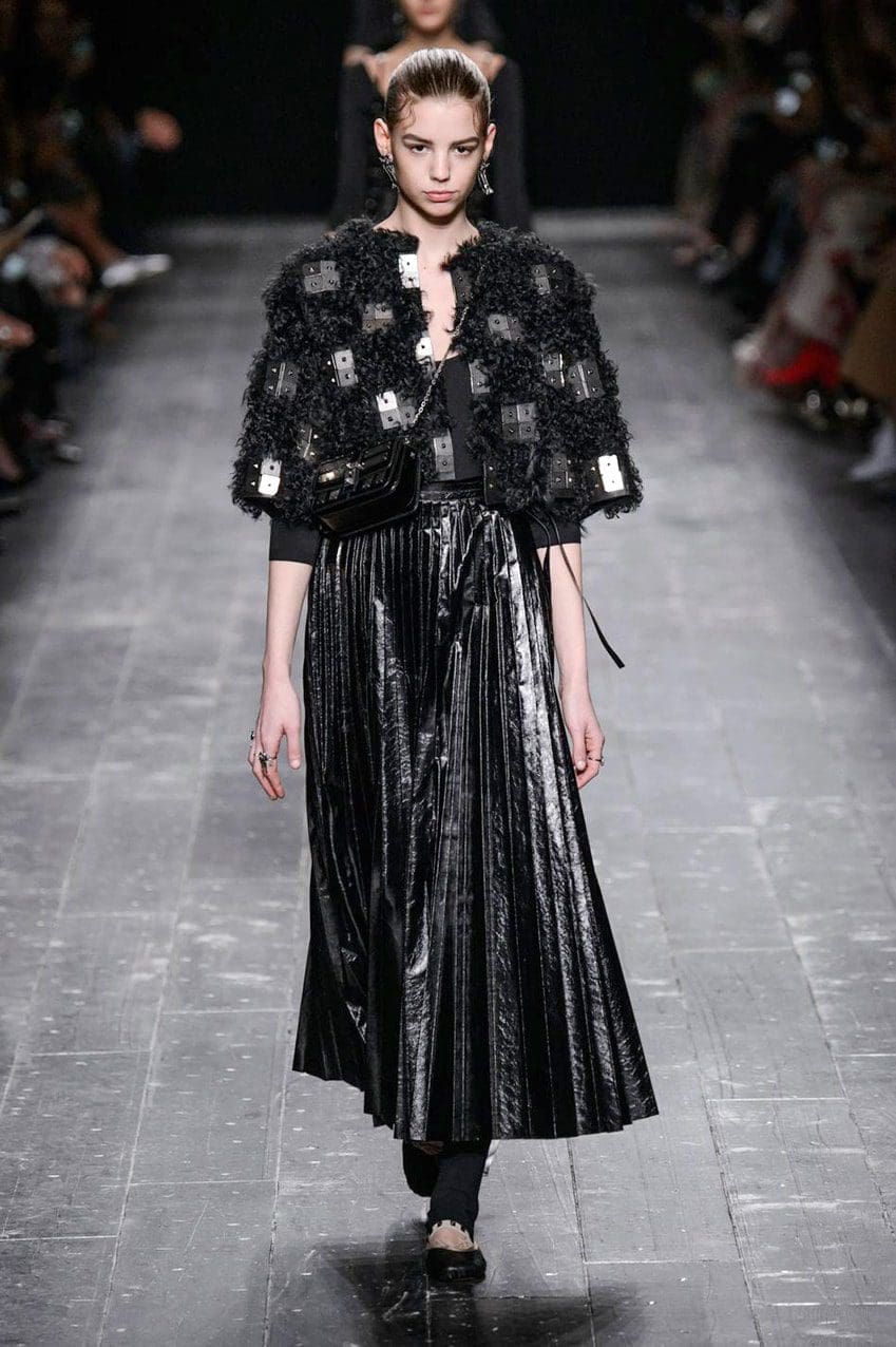 юп-плиссеrunway-Журнал History of Skirt, автор: Runway Магазины