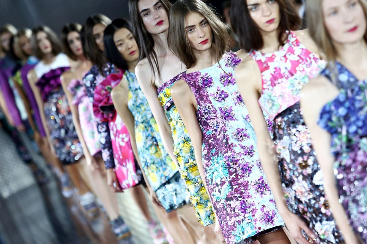 Federazioni di moda a Parigi, Milano, New York e Londra di Runway Magazine Federazioni di moda a Parigi, Milano, New York e Londra di Runway Magazine