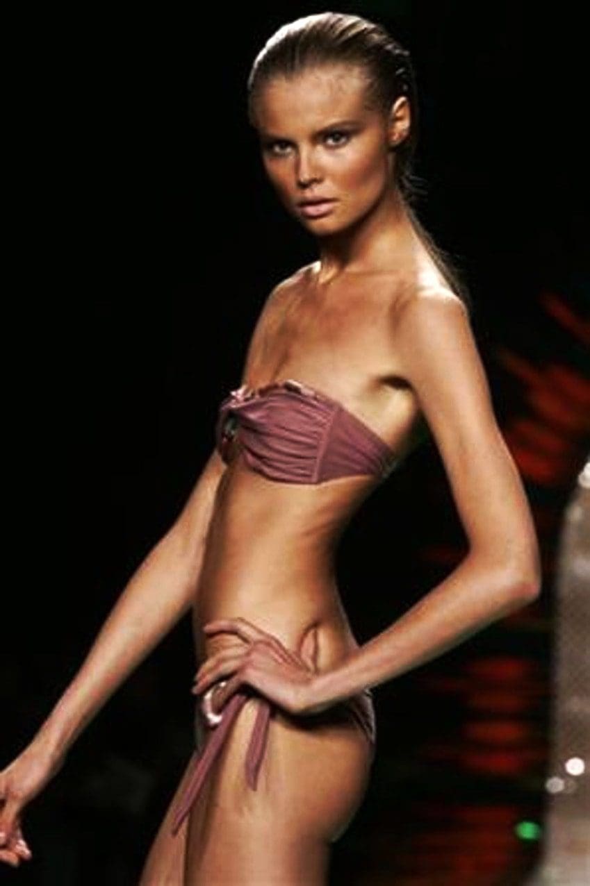 modelo-maigreur-anorexie-runway-revista Nueva Ley de la Moda