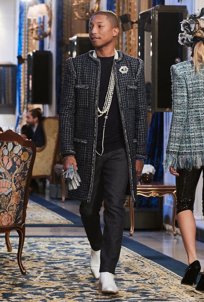 pharell-williams-metier-dart-chanel-karl-lagerfeld-ritz-eleonora-de-gray-runway-rivista Pharrell Williams