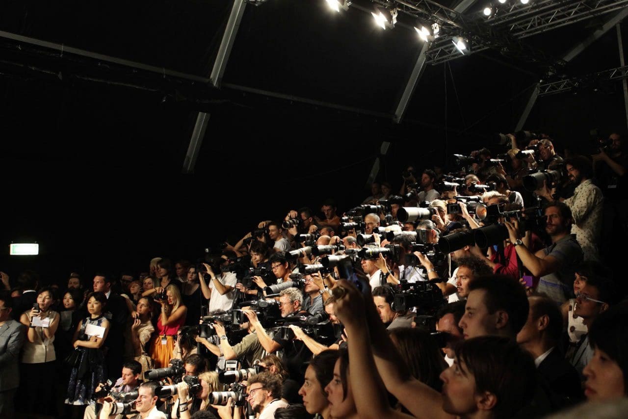 Federazioni di moda a Parigi, Milano, New York e Londra di Runway Magazine Federazioni di moda a Parigi, Milano, New York e Londra di Runway Magazine