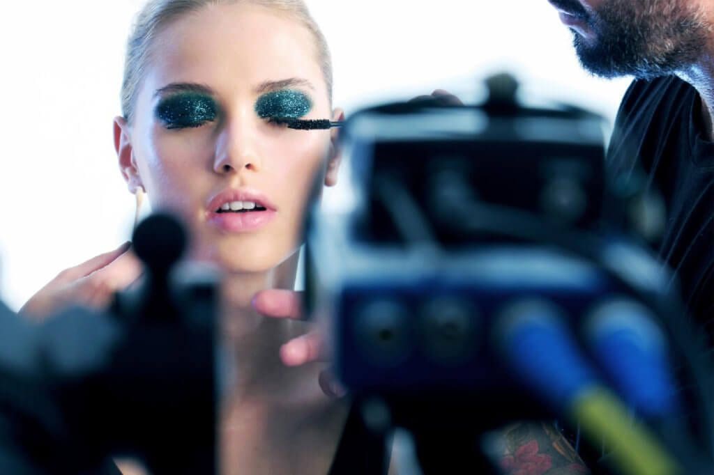 shooting-cote-backstage_Runway-Magazine
