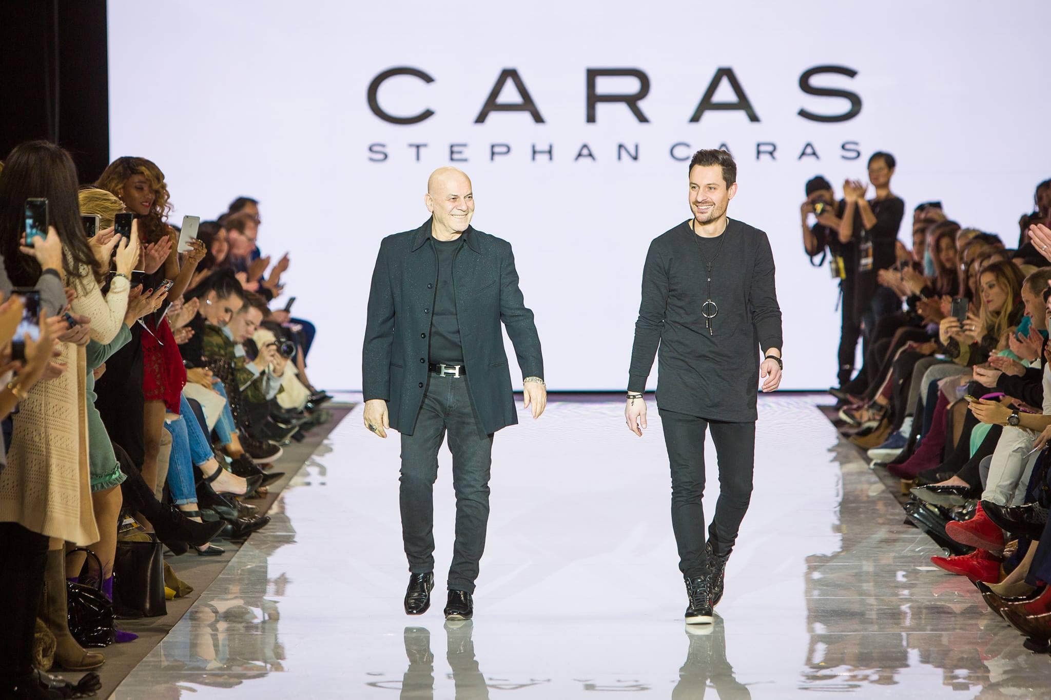 2017年夏から冬までのStephanCaras Runway 雑誌