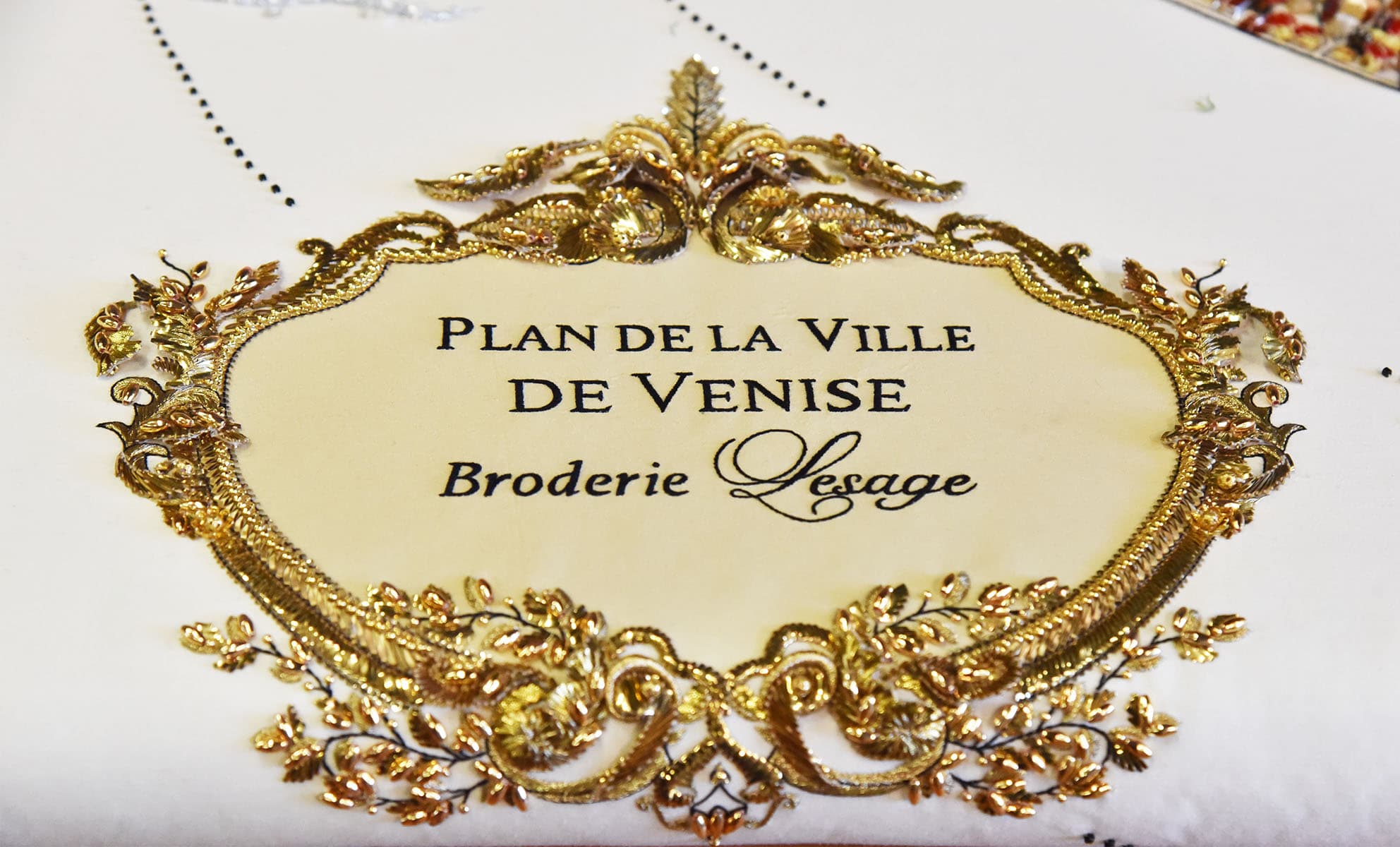 Hubert Barrere Geschichte von Maison Lesage von Ruwnay Magazine