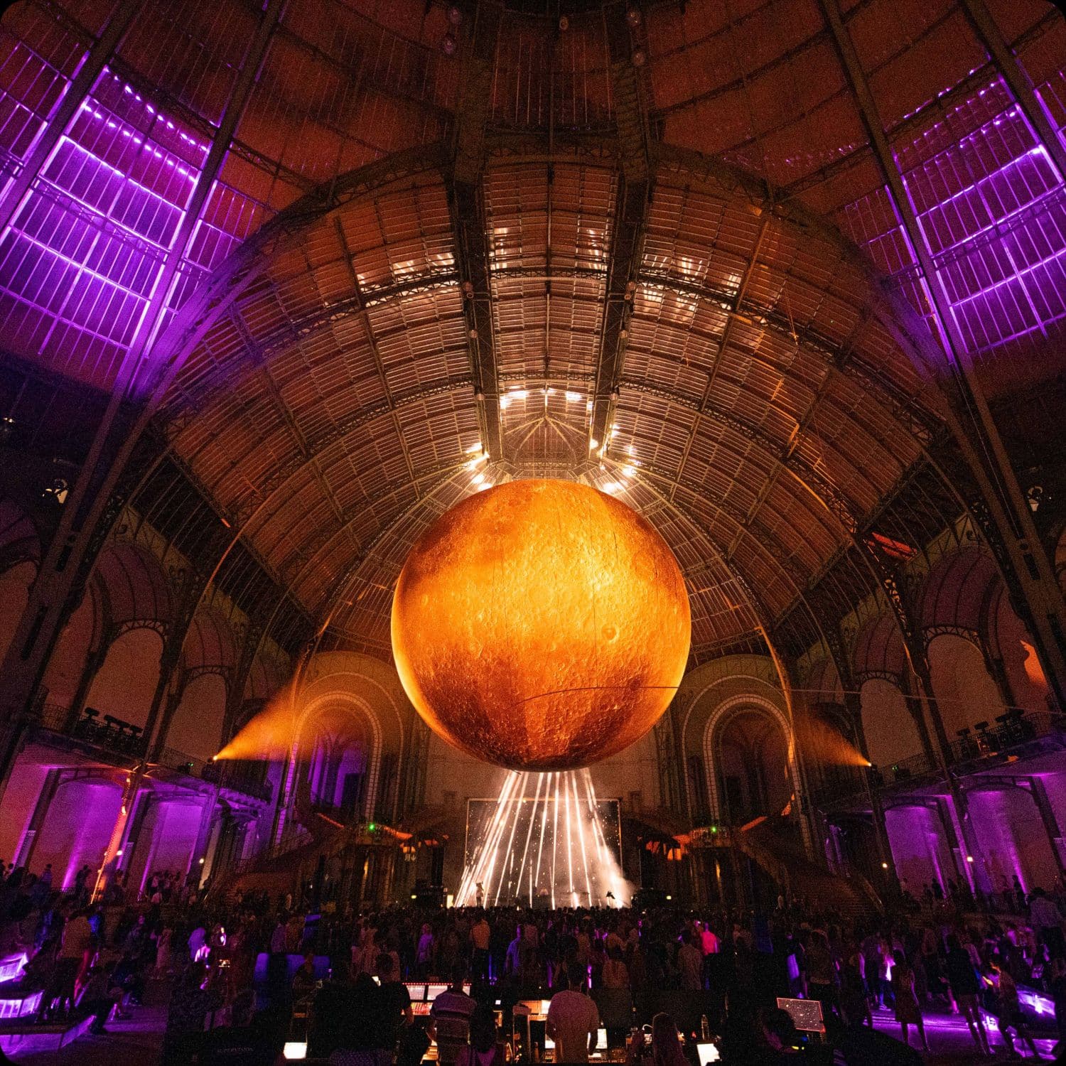 Grand Palais Paris 50. Anneversar des ersten Mannes in einem Mond
