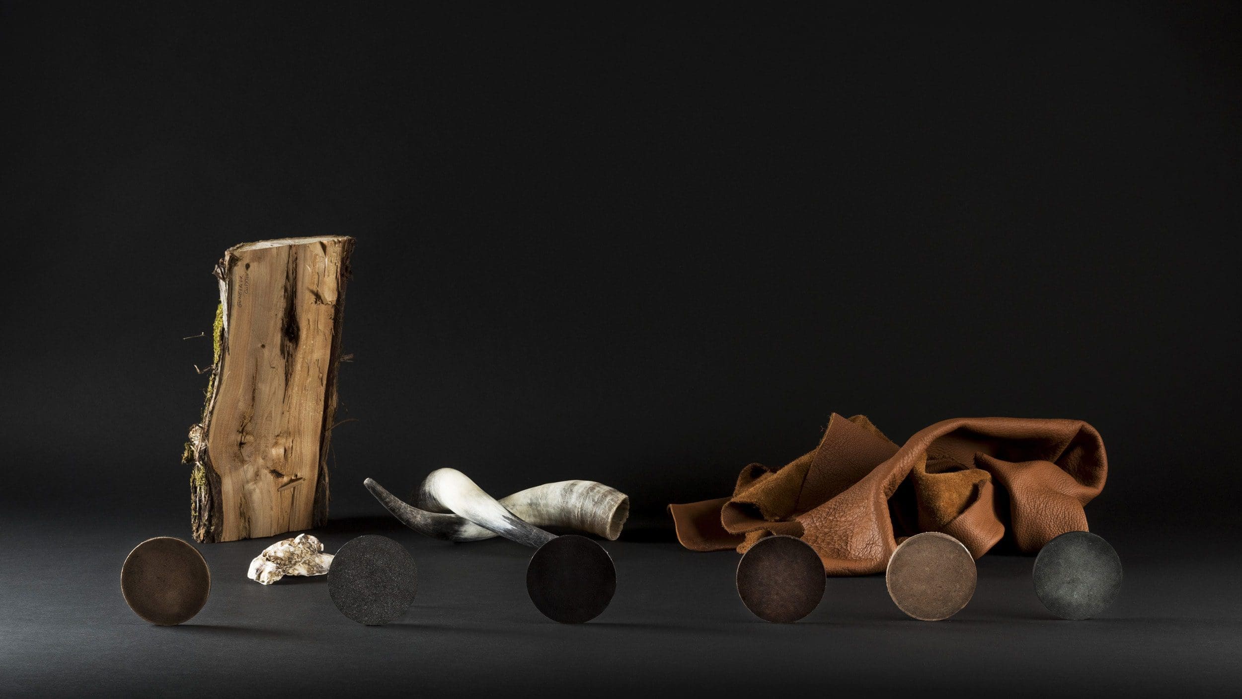 Authentisches Material - Designer außergewöhnlicher natürlicher Materialien