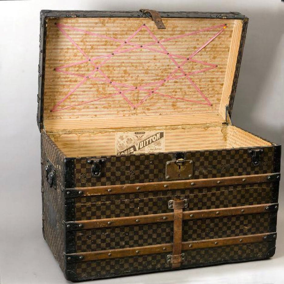 Luis Vuitton la malle de voyage 1885 - Les trésors de l'INPI par RUNWAY MAGAZINE