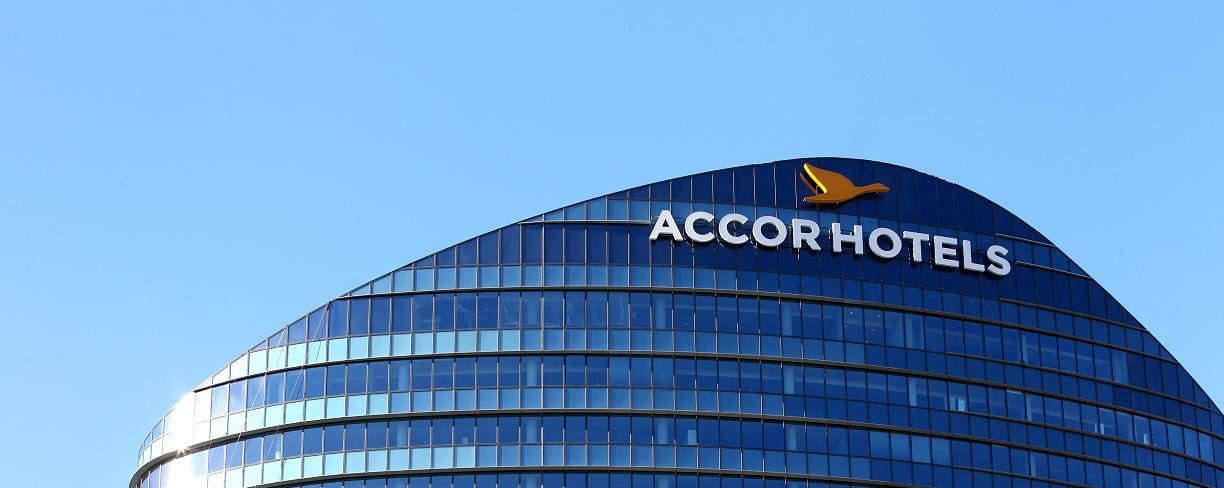 Гостиничная группа Accor решила мобилизовать около 40 своих отелей для размещения бездомных и медицинского персонала.