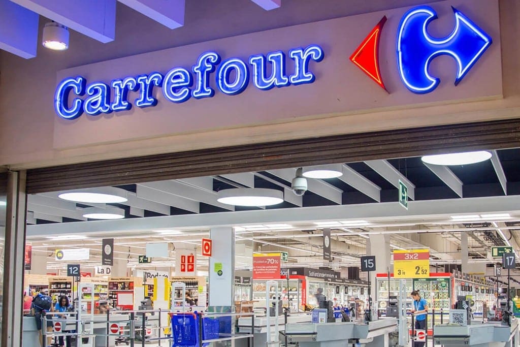 Carrefour (Monoprix) выделила 3 млн евро на основные kits