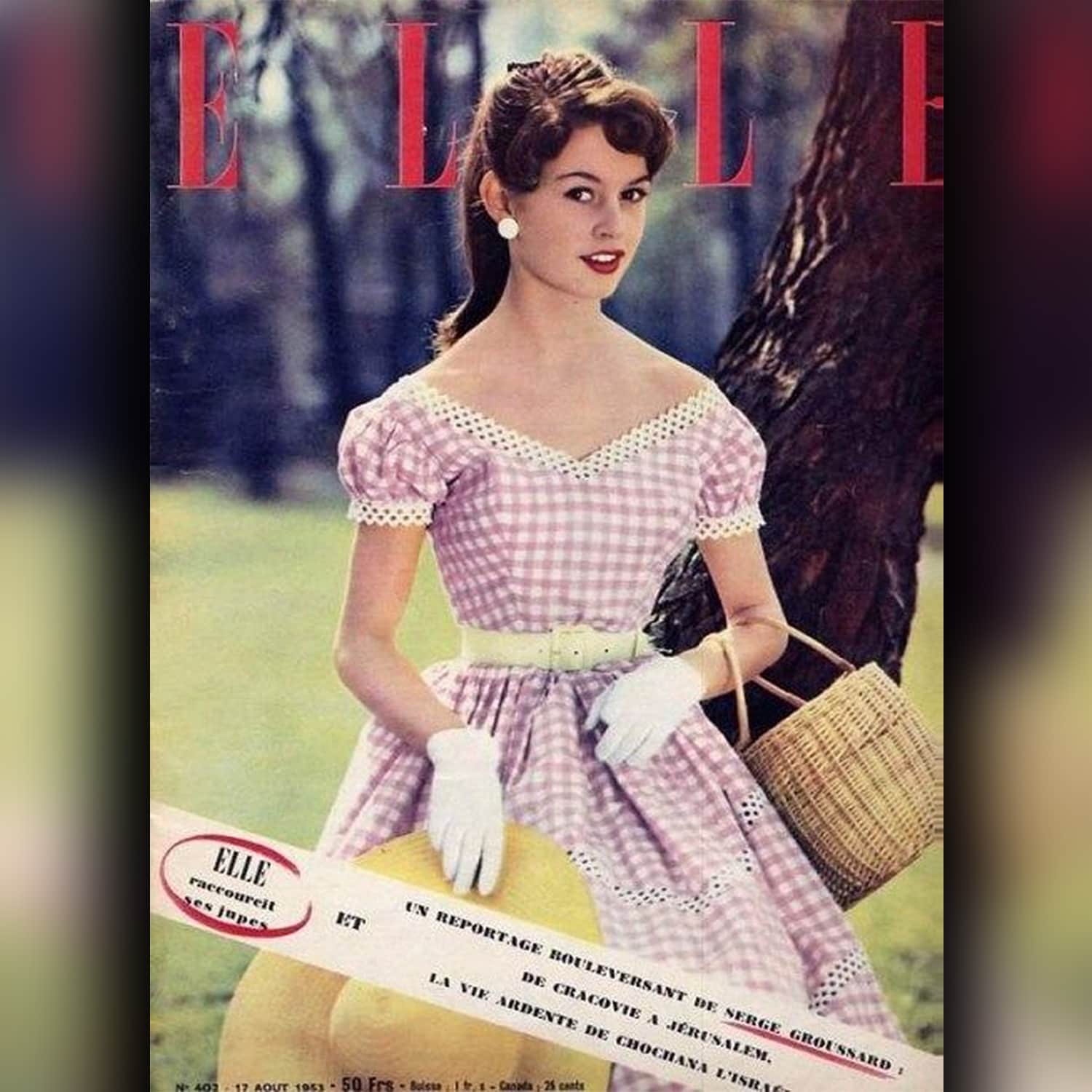 Брижит Бардо в розовом платье Vichy на обложке ELLE в 1955 году