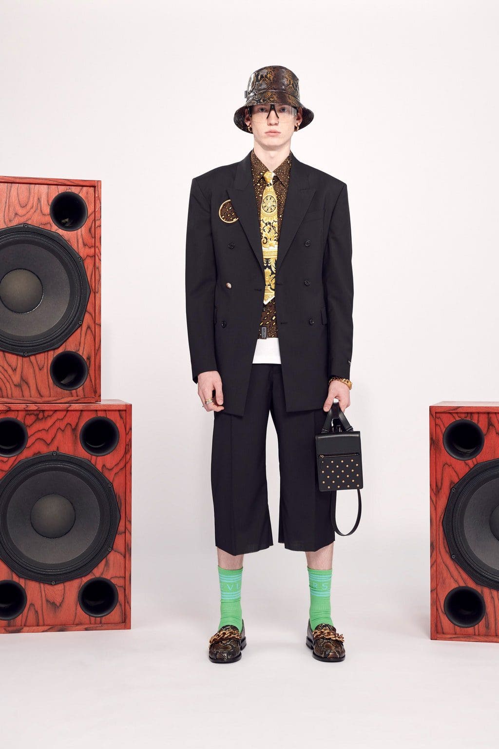 Versace Printemps Été 2021 Resort par RUNWAY MAGAZINE-FOCUS SUR LA COLLECTION FLASH