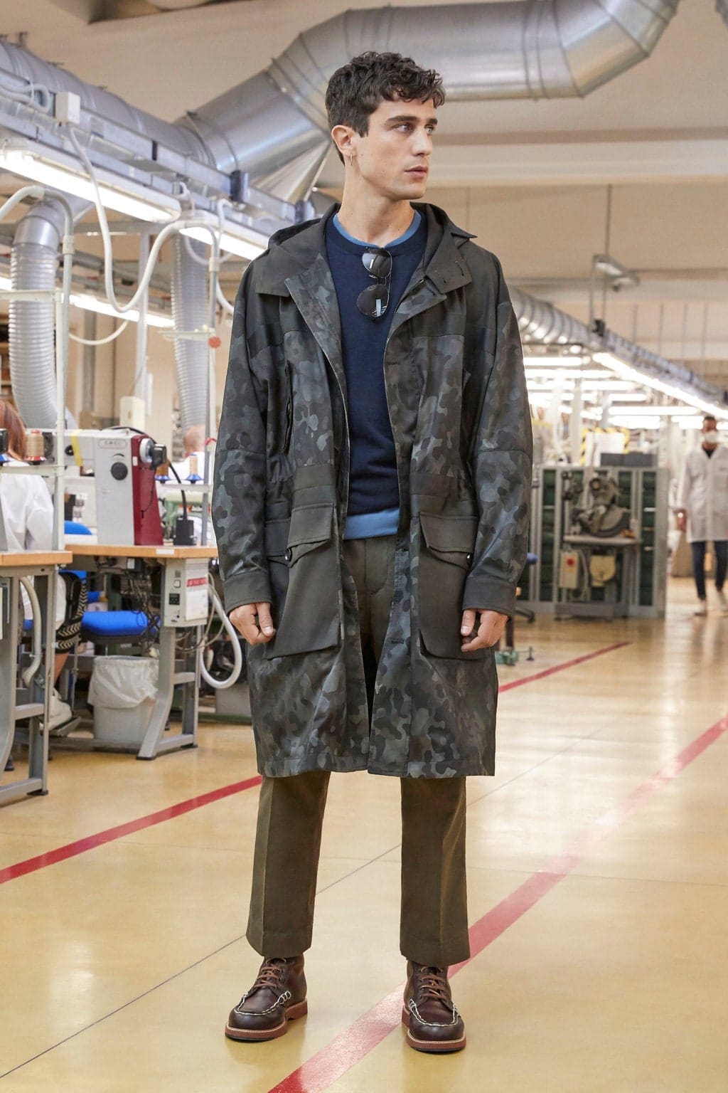 トッズの2021年春夏ミラノ Digital ファッションウィーク。 によるレビュー RUNWAY マガジン