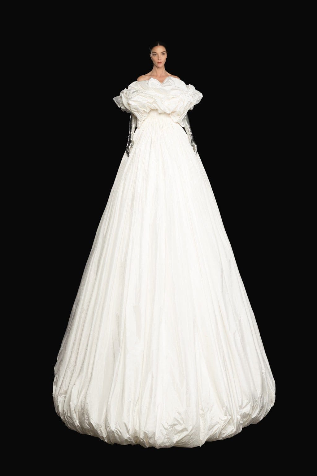 Valentino Haute Couture Herbst-Winter 2020-2021 Pierpaolo Piccioli von RUNWAY MAGAZIN