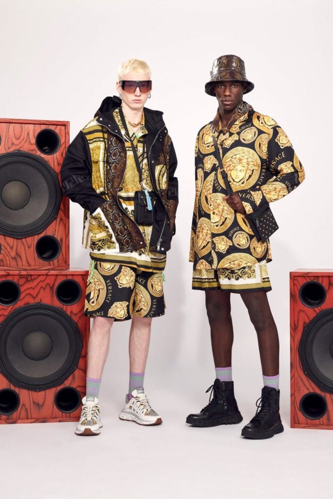 Versace Spring Summer 2021 Resort by RUNWAY MAGAZINE-FOCUS ON THE FLASH COLLECTION