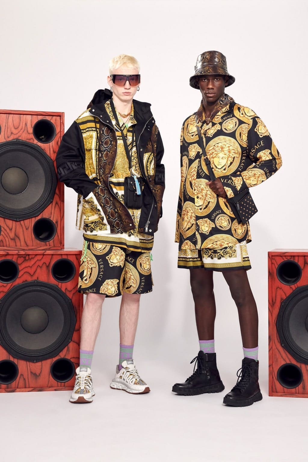 Versace Printemps Été 2021 Resort par RUNWAY MAGAZINE-FOCUS SUR LA COLLECTION FLASH
