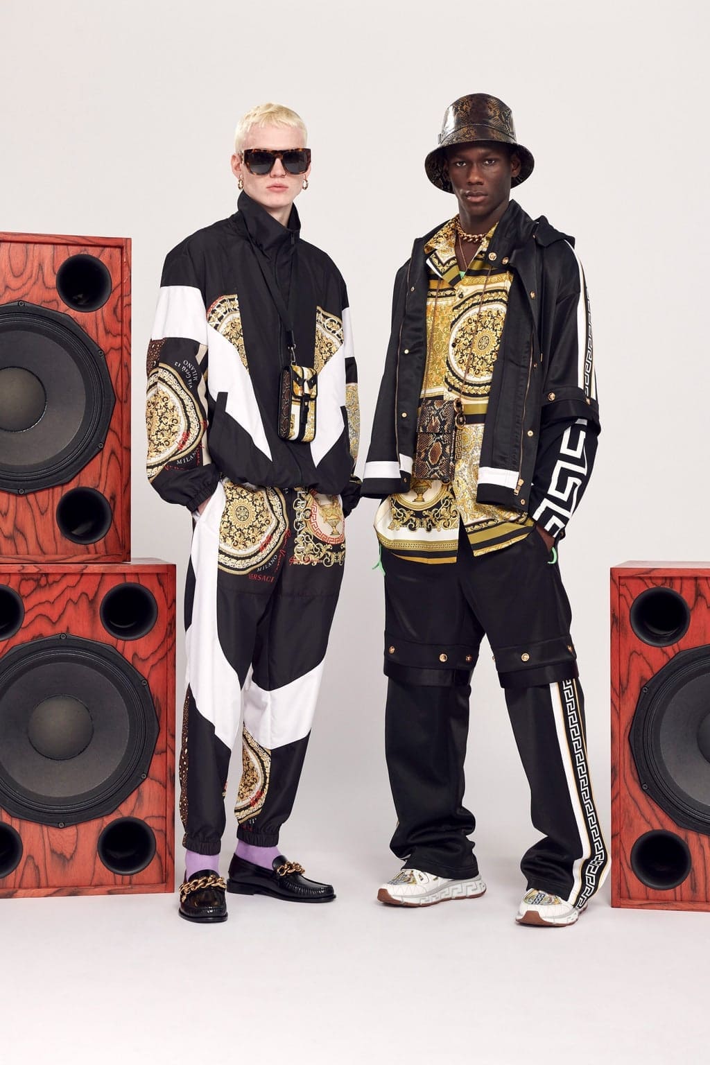 Versace Printemps Été 2021 Resort par RUNWAY MAGAZINE-FOCUS SUR LA COLLECTION FLASH