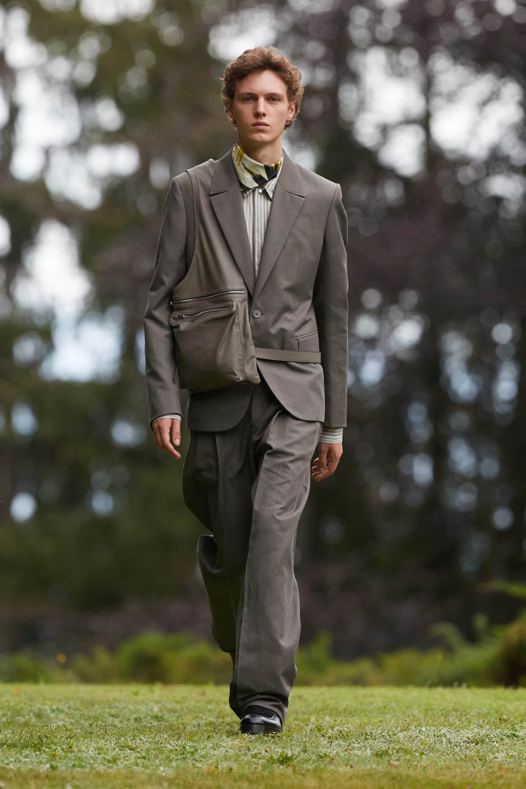 エルメネジルドゼニア2021年春夏 RUNWAY マガジン