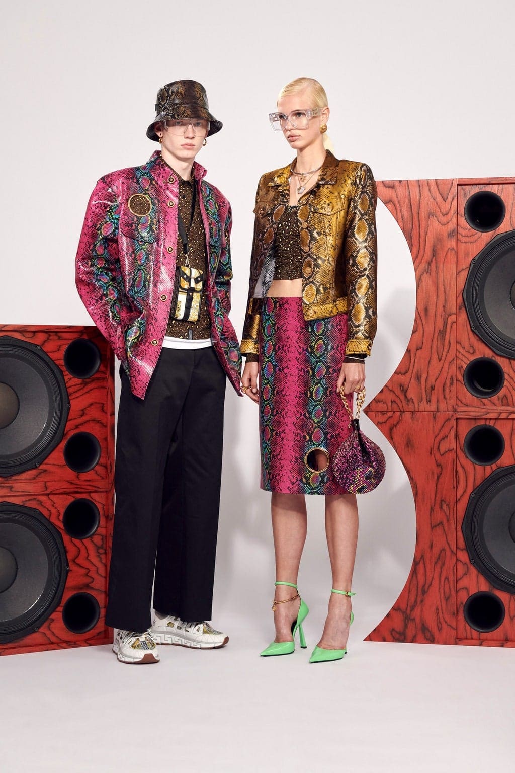 Versace Printemps Été 2021 Resort par RUNWAY MAGAZINE-FOCUS SUR LA COLLECTION FLASH