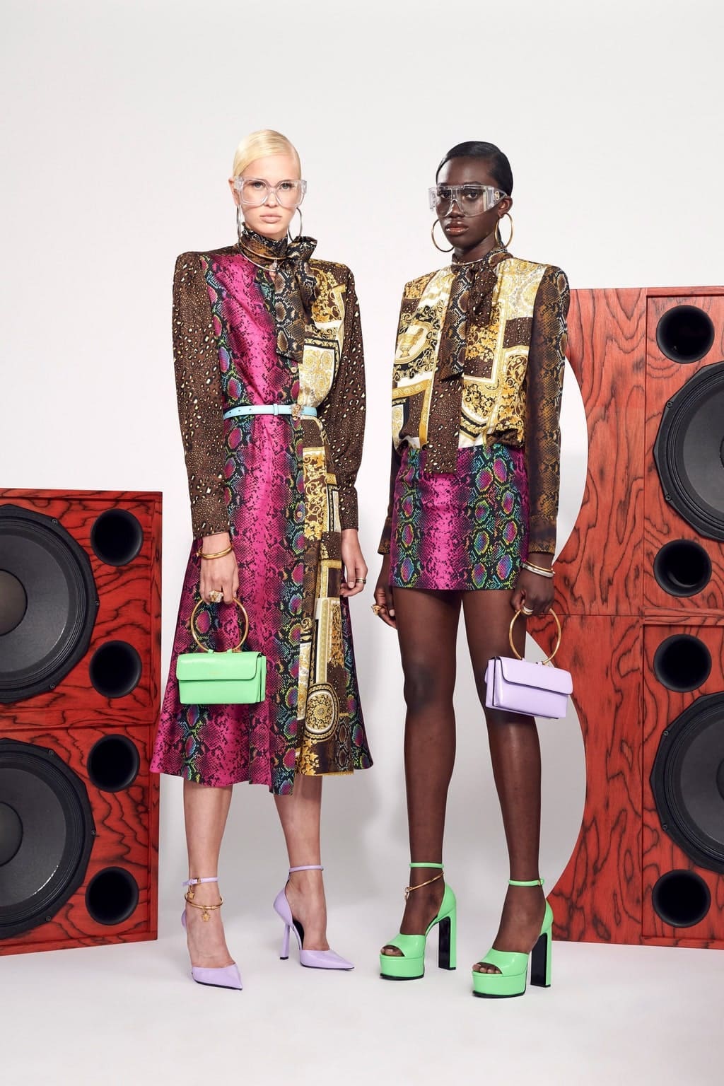 Versace Printemps Été 2021 Resort par RUNWAY MAGAZINE-FOCUS SUR LA COLLECTION FLASH