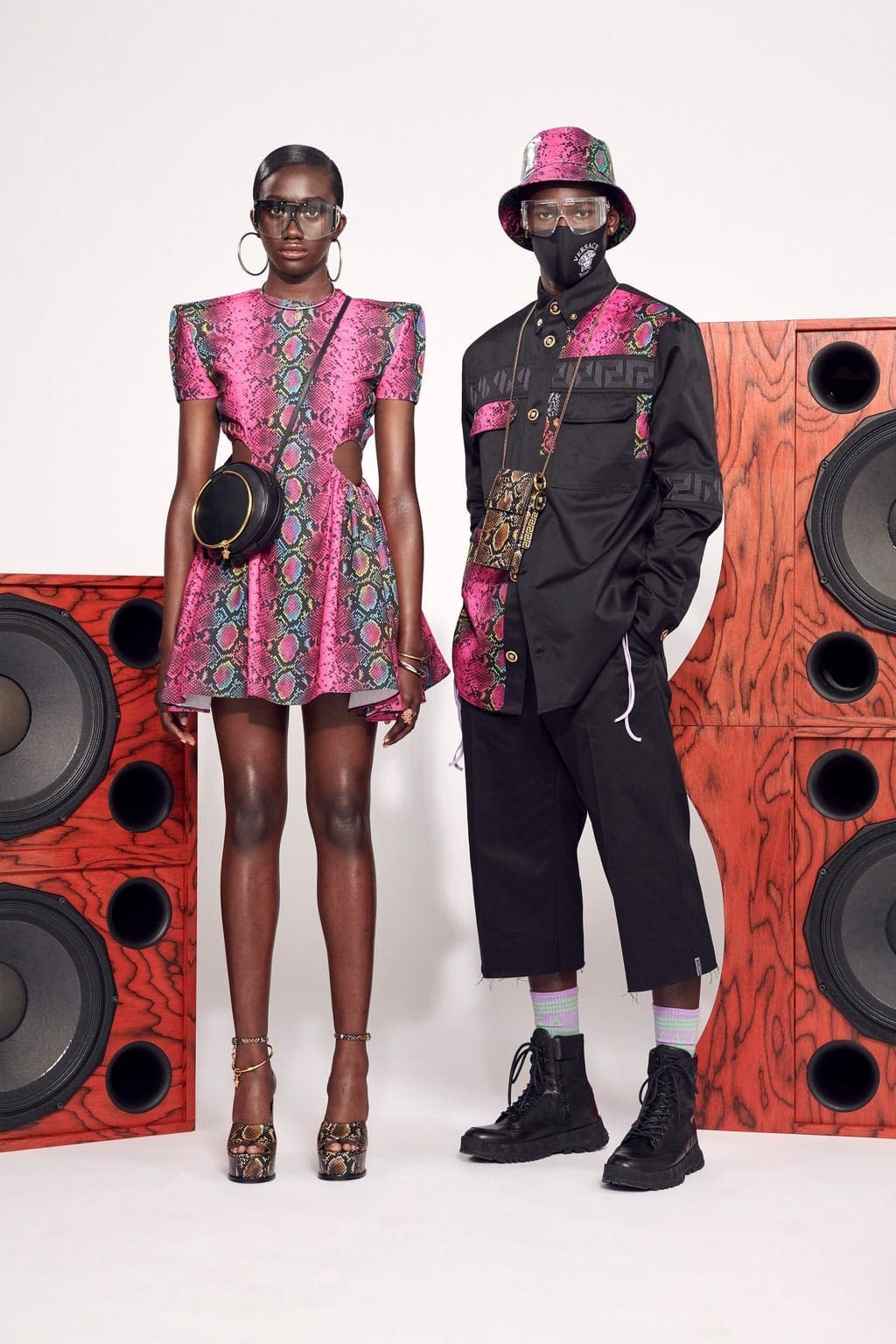 Versace Printemps Été 2021 Resort par RUNWAY MAGAZINE-FOCUS SUR LA COLLECTION FLASH