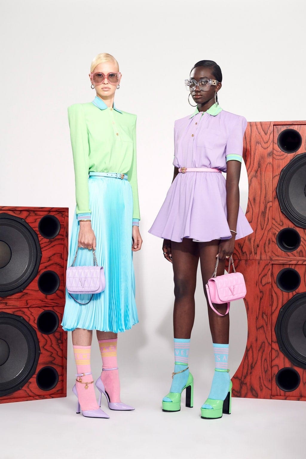 Versace Printemps Été 2021 Resort par RUNWAY MAGAZINE-FOCUS SUR LA COLLECTION FLASH