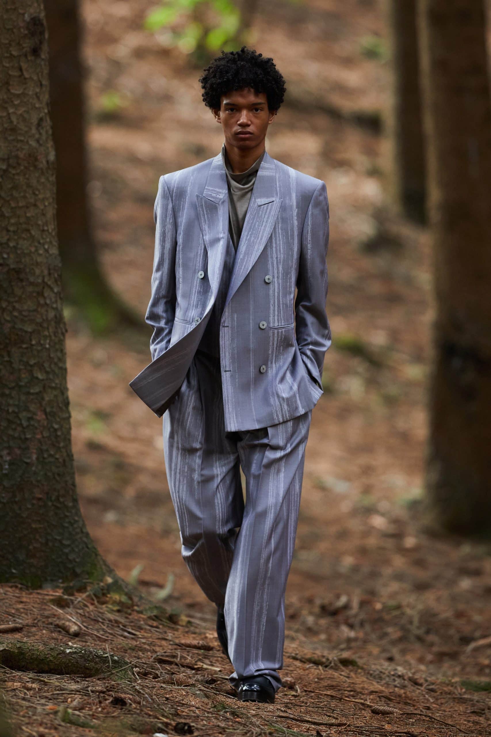 エルメネジルドゼニア2021年春夏 RUNWAY マガジン