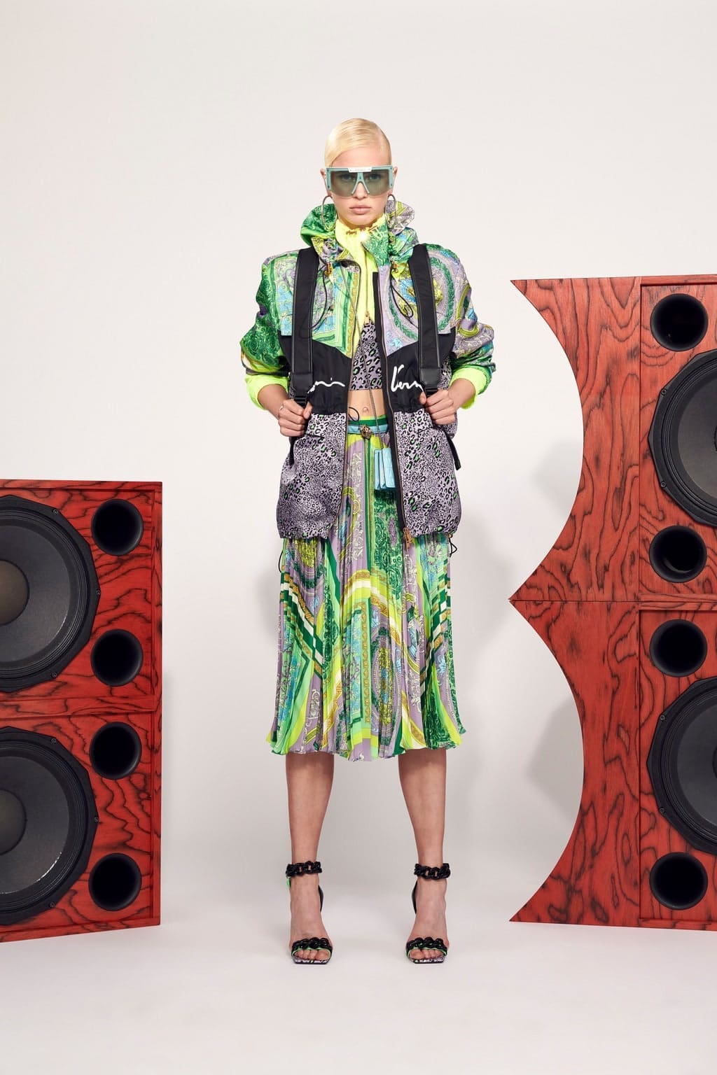 Versace Printemps Été 2021 Resort par RUNWAY MAGAZINE-FOCUS SUR LA COLLECTION FLASH