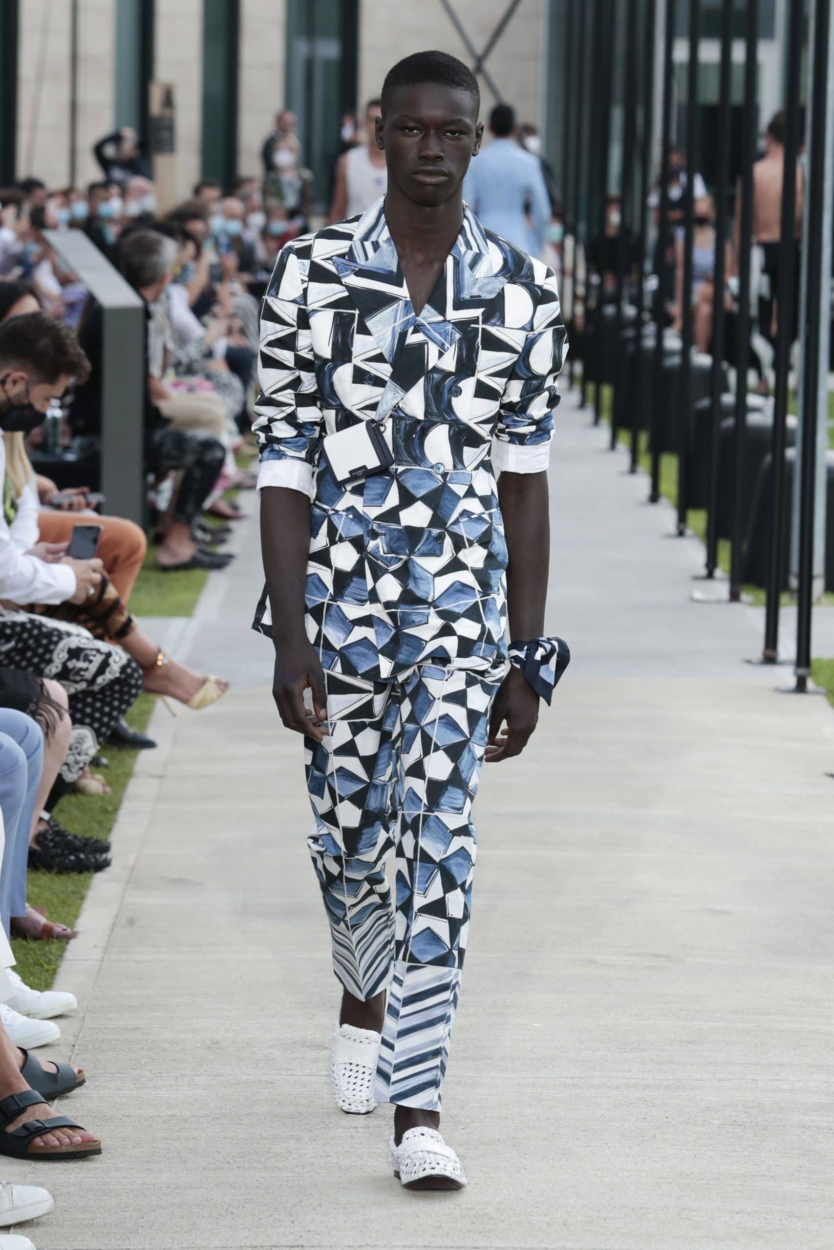 ドルチェガッバーナ2021年春夏メンズ RUNWAY マガジン