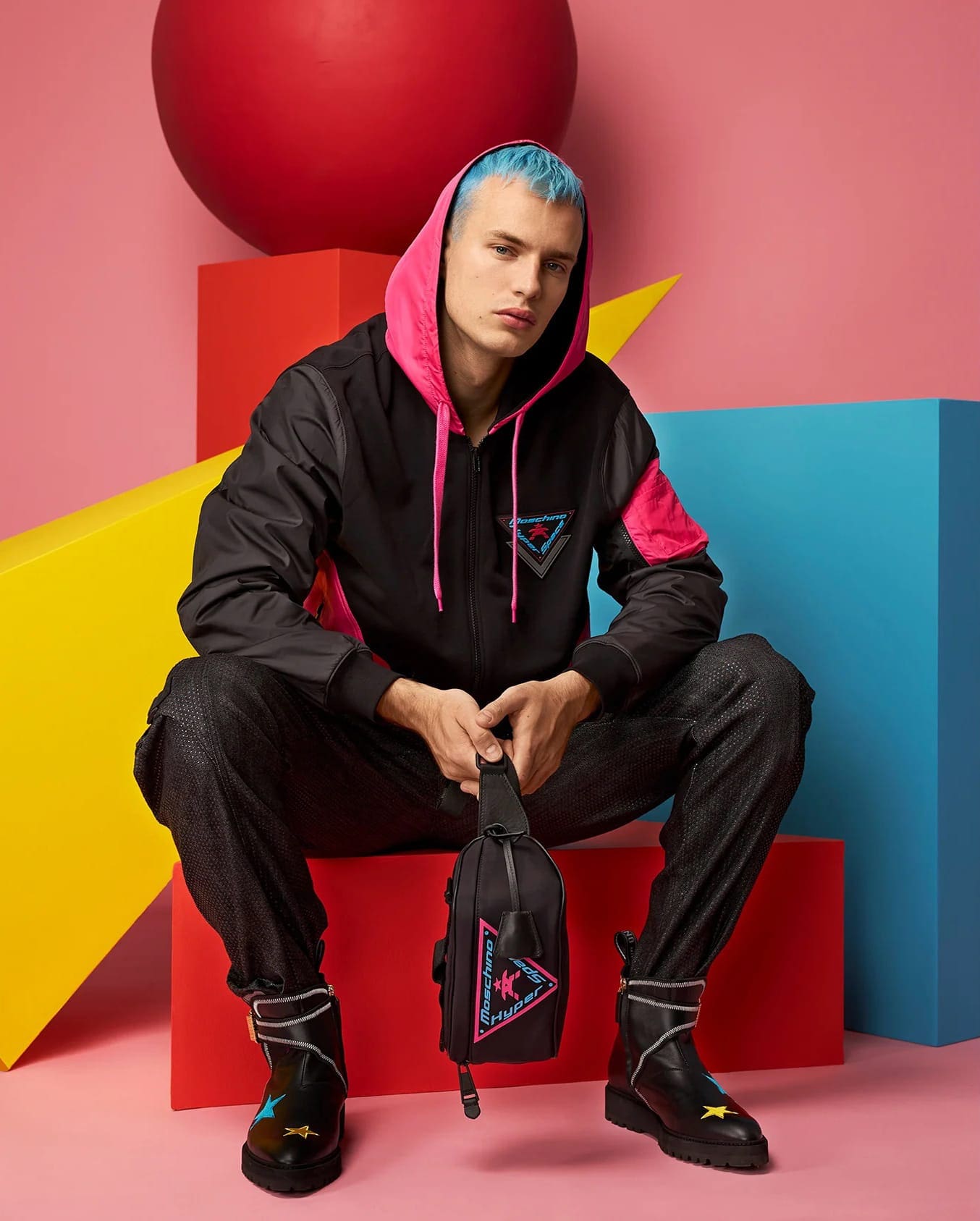 Moschino Printemps Été 2021 Hommes Milan Digital Fashion Week par RUNWAY MAGAZINE