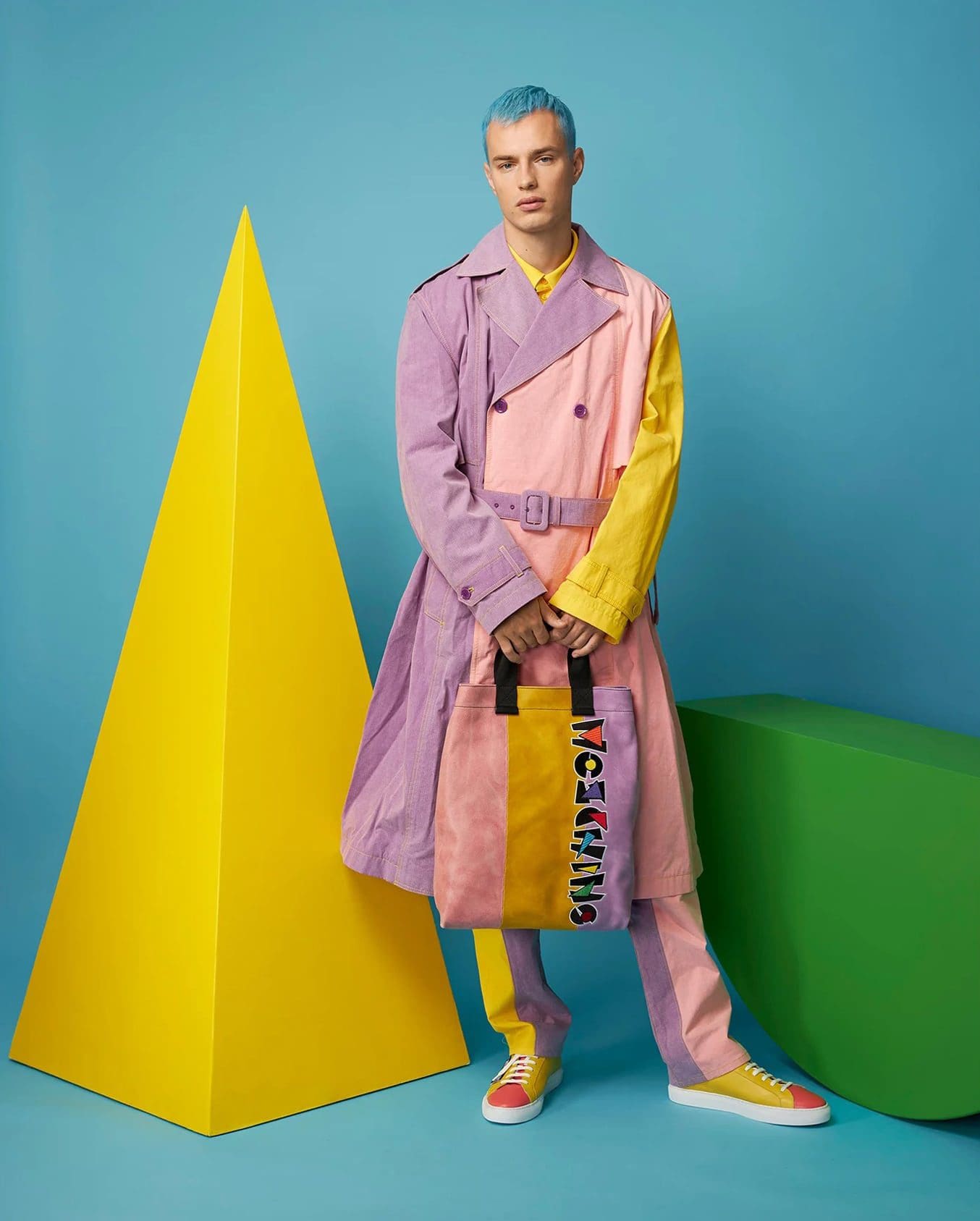 Moschino Printemps Été 2021 Hommes Milan Digital Fashion Week par RUNWAY MAGAZINE