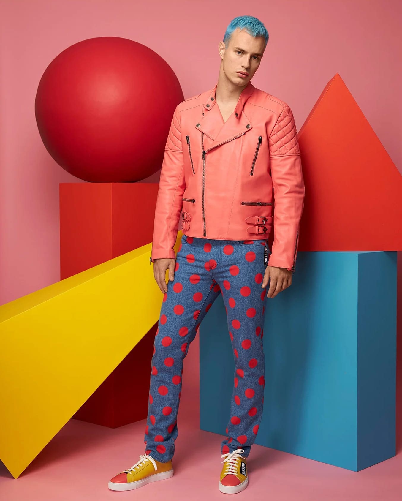 Moschino Printemps Été 2021 Hommes Milan Digital Fashion Week par RUNWAY MAGAZINE