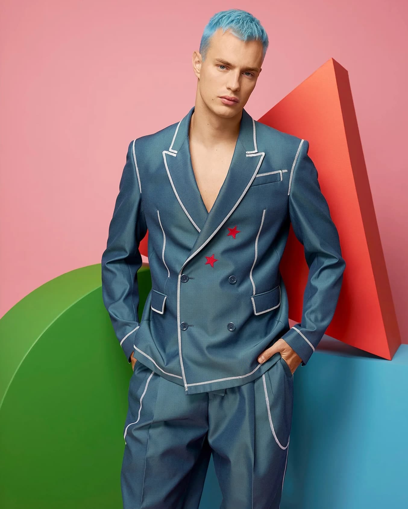 Moschino Printemps Été 2021 Hommes Milan Digital Fashion Week par RUNWAY MAGAZINE