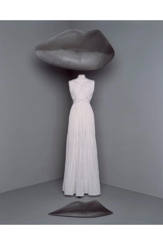 Christian Dior Haute Couture Fall-Winter 2020-2021 Paris Digital Fashion week by RUNWAY MAGAZINE
