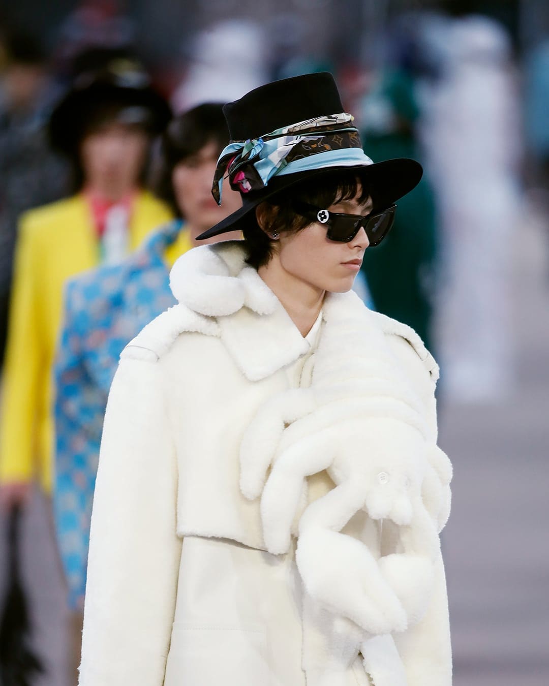 Louis Vuitton Menswear Primavera Estate 2021 di RUNWAY MAGAZINE