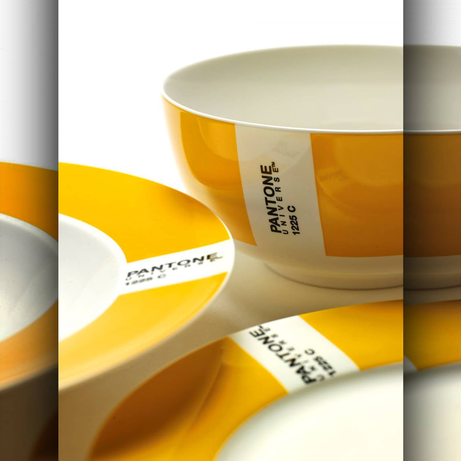 Teller Pantone Ball - gelb