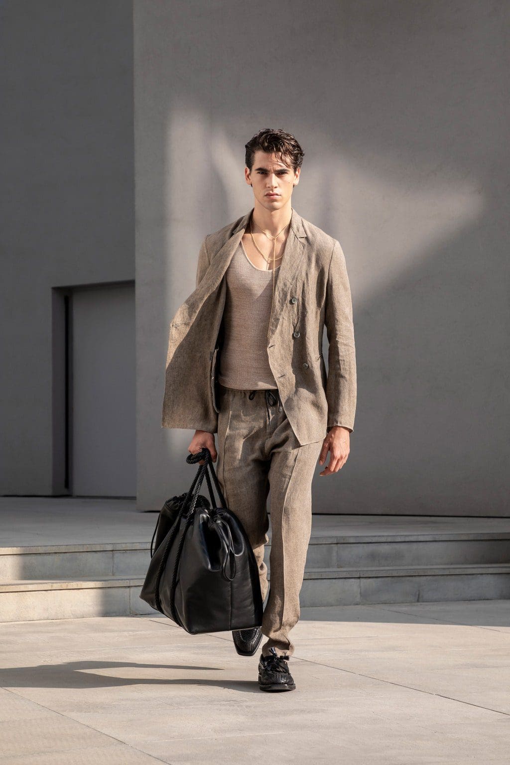 Emporio Armani Printemps Été 2021 Milan par RUNWAY MAGAZINE