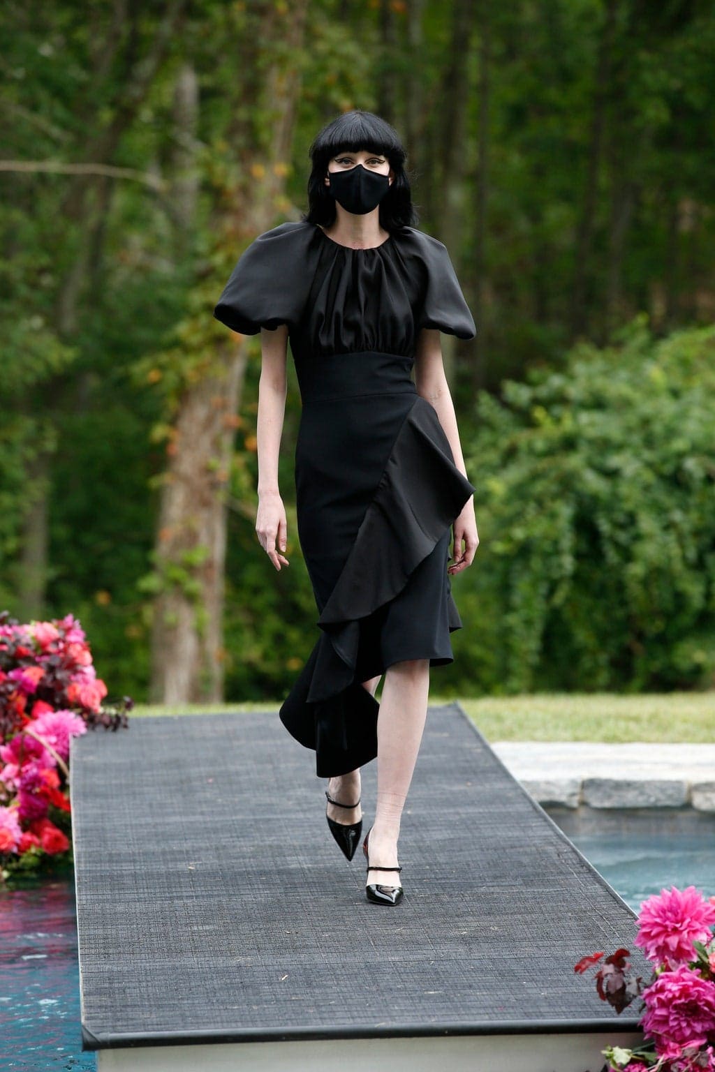 Christian Siriano Printemps Été 2021 New York par RUNWAY MAGAZINE