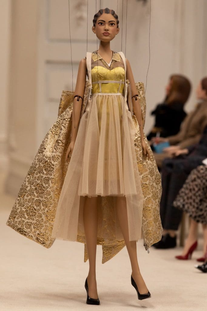 モスキーノ春夏2021年 RUNWAY マガジン