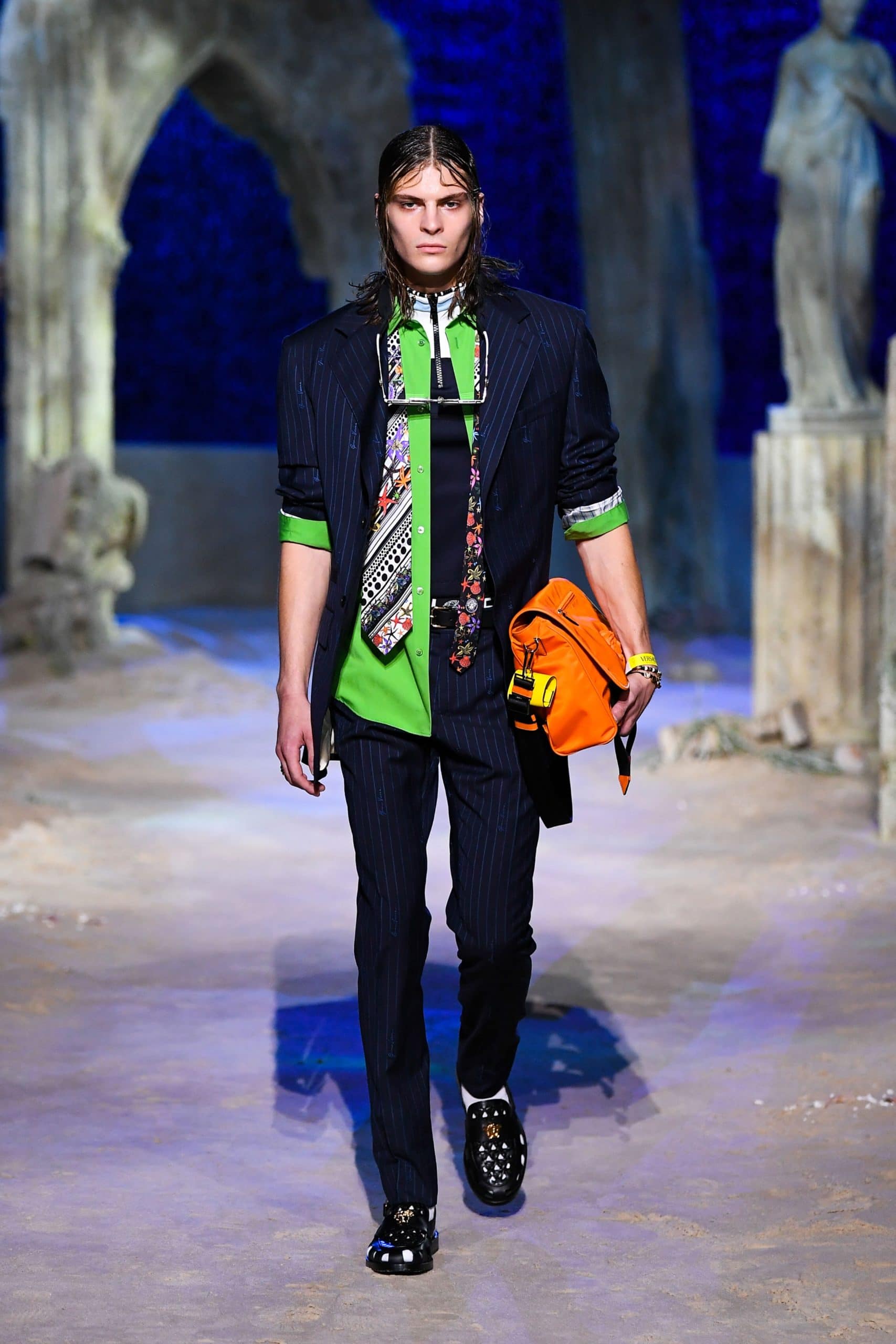 ヴェルサーチ春夏2021年 RUNWAY マガジン