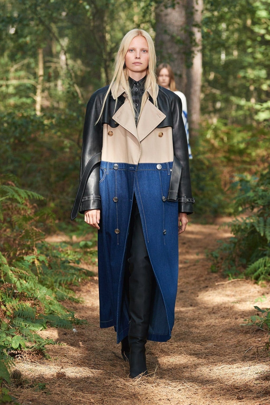 Burberry Весна-Лето 2021 Лондон, автор: RUNWAY ЖУРНАЛ