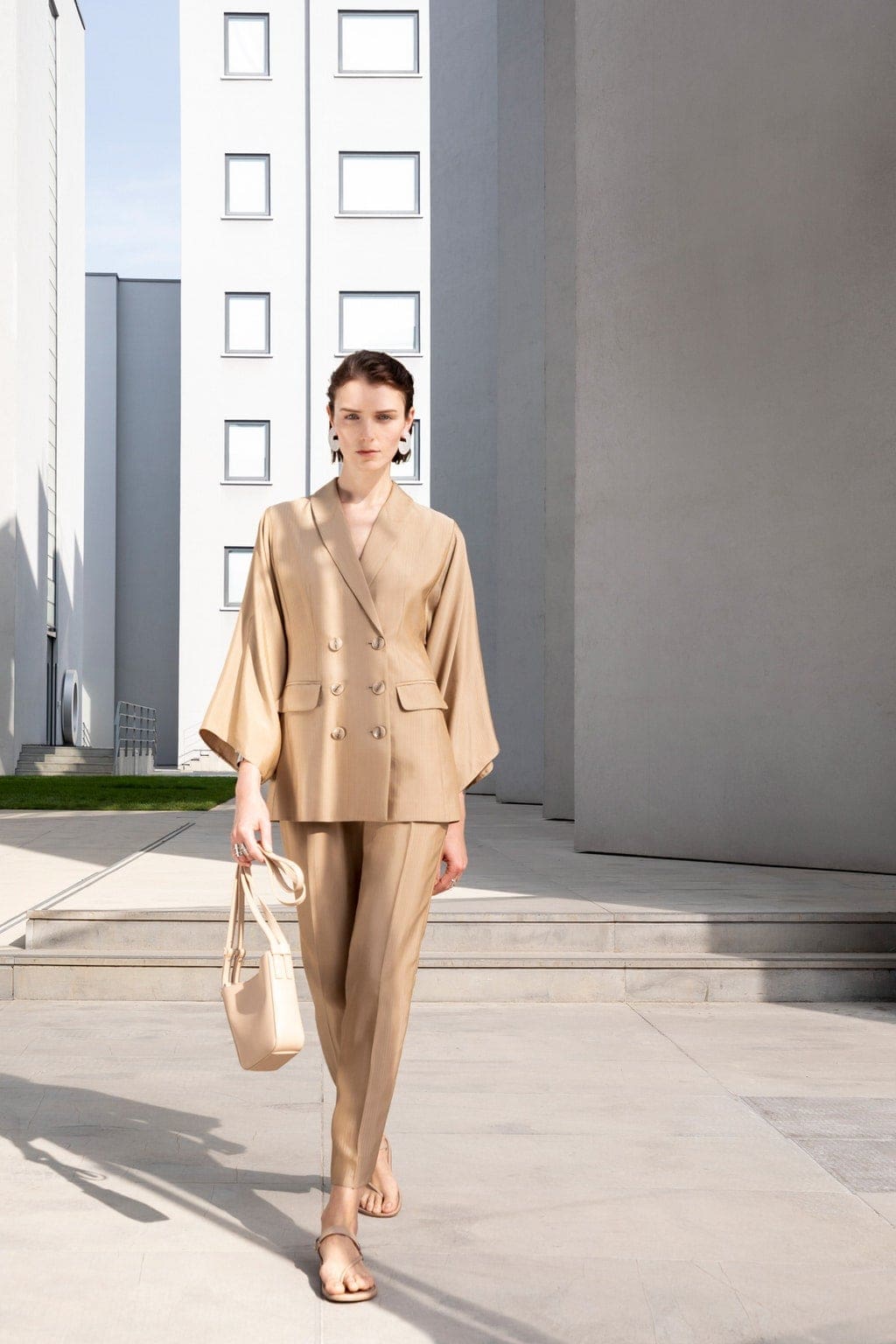 Emporio Armani Printemps Été 2021 Milan par RUNWAY MAGAZINE